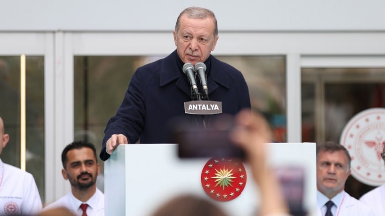 Cumhurbaşkanı Erdoğan: Artan serzenişlerin farkındayız, millete yukarıdan bakmak asla kabul edilemez