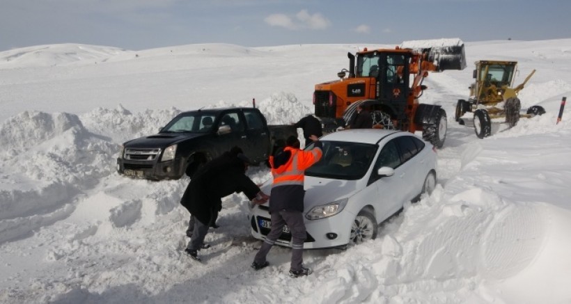100 Kişi Tipi ve Fırtına Yüzünden Mahsur Kaldı