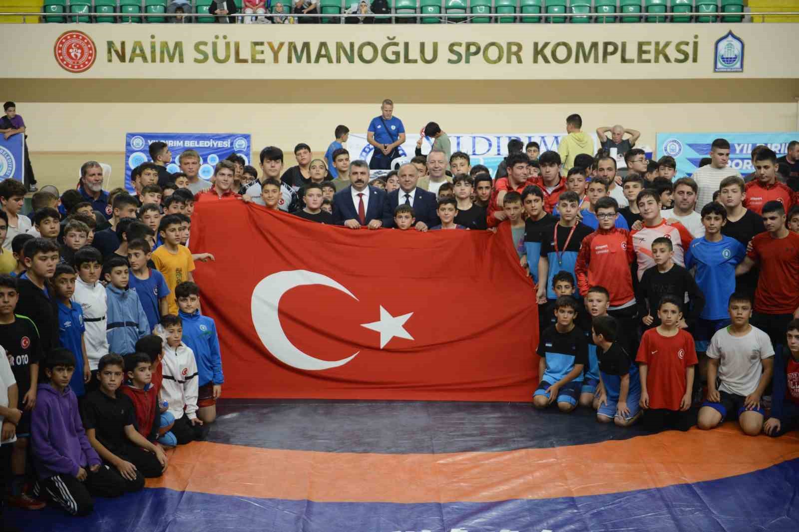 100Üncü Yıl Yıldırımda Coşkuyla Kutlandı
