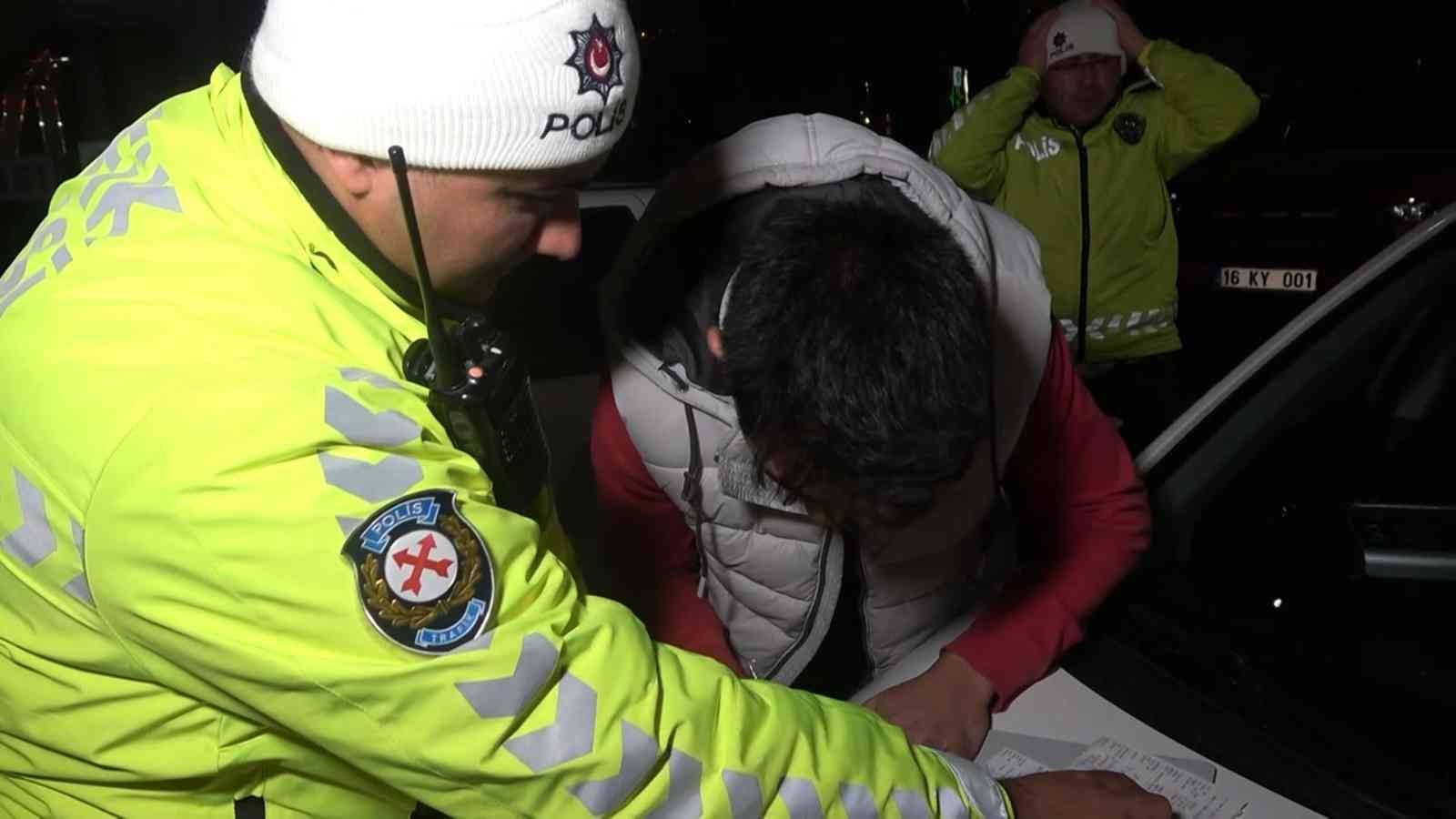 Bursa'da Dakikalarca Polise Dil Döktü!