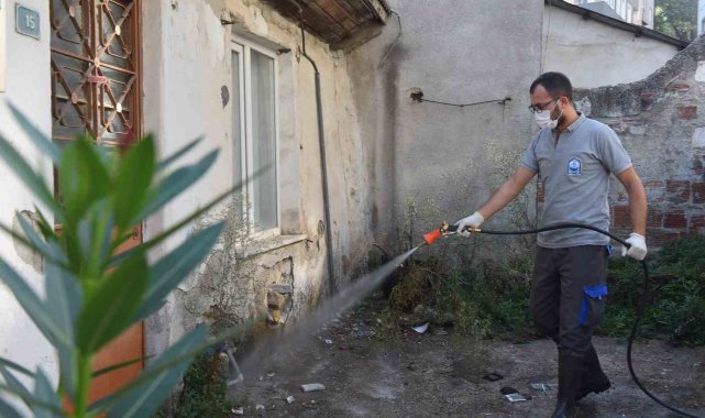 Yıldırım'da ilaçlama çalışmaları devam ediyor