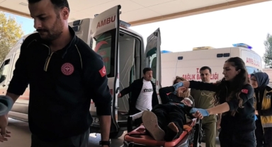 Bursa’da kontrolden çıkan otomobil takla attı: 2 yaralı