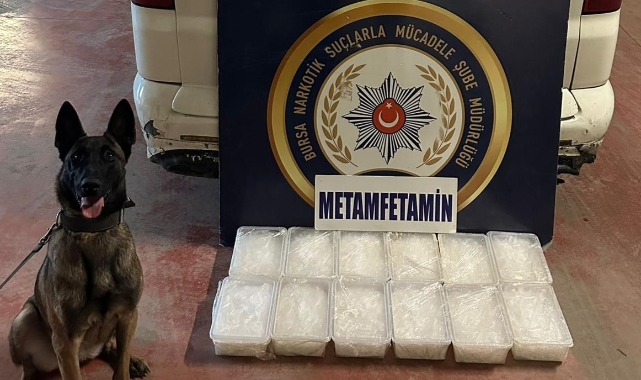 Bursa'da tarihi uyuşturucu operasyonu...Binlerce kişiyi zehirlenmekten kurtardılar