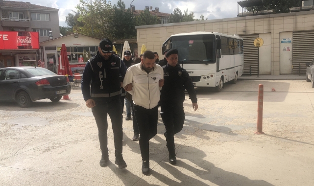 Bursa'da tefeci çetesi çökertildi