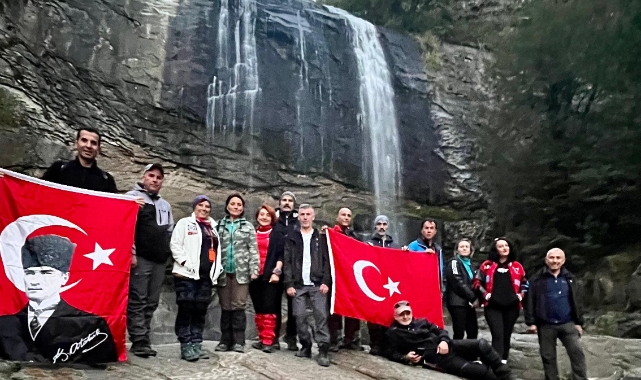 Doğaseverler cumhuriyeti zirvede kutladı