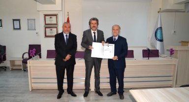 İlahiyat Fakültesinde bayrak değişimi