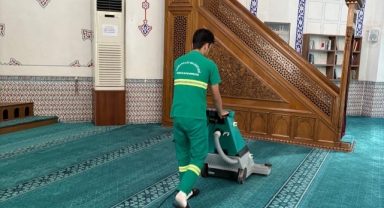 Osmangazi Belediyesi camilerde temizlik çalışması başlattı