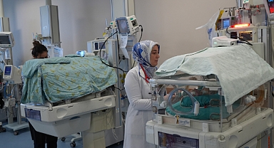 Yenidoğanda yoğun bakım sürecini uzmanı anlattı