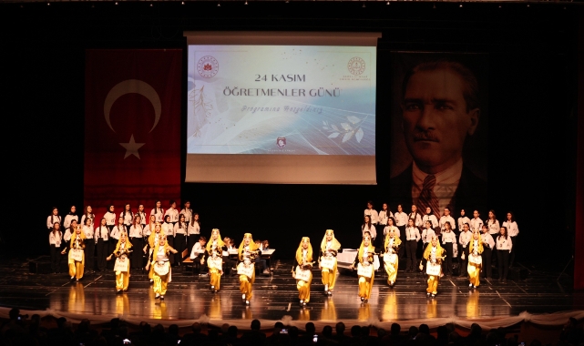 24 Kasım Öğretmenler Günü Bursa'da kutland