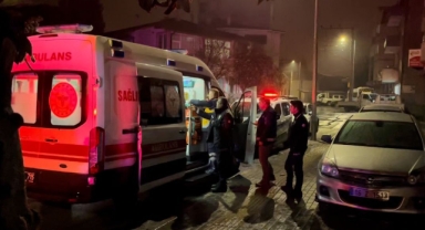 Arkadaşıyla tartıştı, cama attığı yumruk bileğini kesti