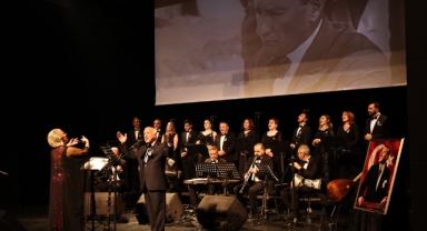 Atatürk Nilüfer’de sevdiği şarkılarla anıldı