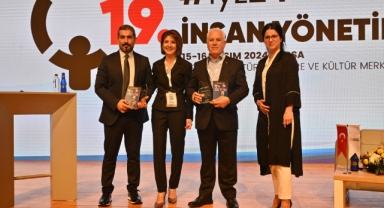 Başkan Bozbey, 19. İnsan Yönetimi Zirvesi'ne konuk oldu