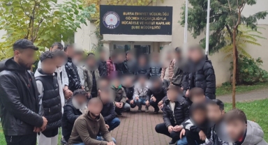 Bursa’da 34 kaçak göçmen yakalandı, 1 şüpheli tutuklandı