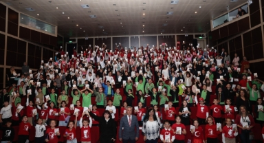 Çocuklara kitap söyleşilerinde konu Cumhuriyet'in değerleri