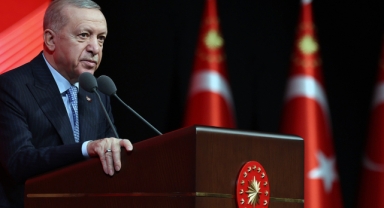 Cumhurbaşkanı Erdoğan'dan dizi ve sinema sektörüne uyarı!