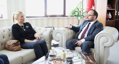 DOSABSİAD Başkanı Nilüfer Çevikel'e anlamlı ödül