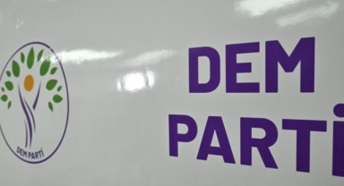 Esenyurt DEM Parti İlçe Eş Başkanları Abdullah Arınan ve Rojda Yılmaz gözaltına alındı.