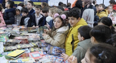 İnegöl’de Kitap Günleri Coşkusu Sürüyor
