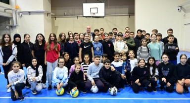 Karacabey Belediyesi’nden eğitime ve çevreye destek