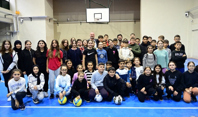 Karacabey Belediyesi’nden eğitime ve çevreye destek