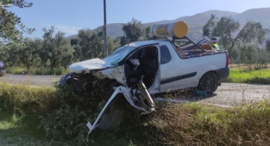 Kavşakta feci kaza: 5 yaralı