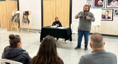 Maksim Gorki'nin eserlerine ve hayatına bakış