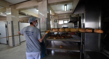 Osmangazi Belediyesi ekmeği sofralara ücretsiz ulaştırıyor