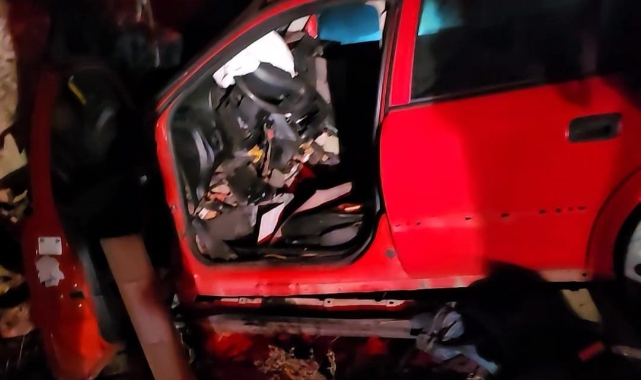 Refüje düşen otomobilinde can verdi