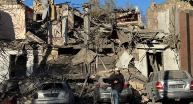 Rusya, Ukrayna’da enerji altyapısına ve sanayi tesislerine saldırdı