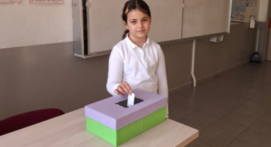 Sınıf Başkanı seçilen Beril Küçükkaya’dan Cumhurbaşkanı Erdoğan’a davet