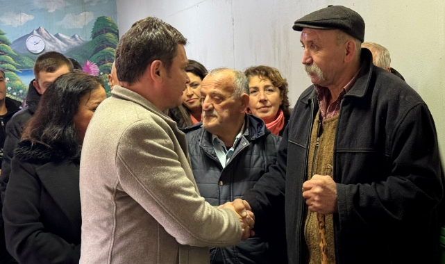 Başkan Aydın mahalleleri adım adım geziyor