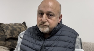 Çocuklarının yanında diş hekimini bıçakladı, çocuklarını bırakıp kaçtı