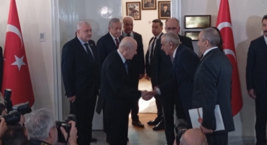 DEM Parti heyeti MHP lideri Bahçeli ile görüştü