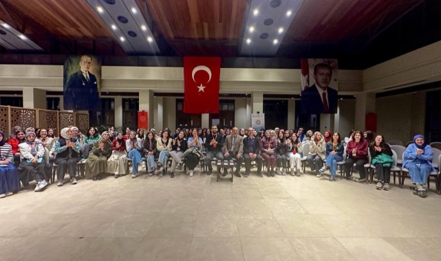 Bursalı gençler, Cumhurbaşkanlığı Ahlat Külliyesi'nde