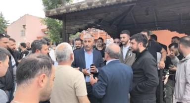 Muhtarlığı kazandı, sevincini çiftetelli oynayarak kutladı