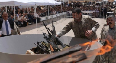 Terör örgütü PKK silahları böyle yaktı!