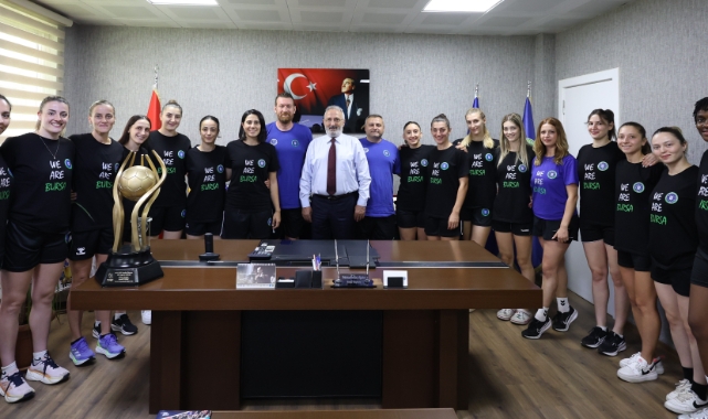 Bursa Büyükşehir Belediyespor Kadın Hentbol Takımı’nda imzalar atıldı