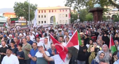 Bursa'da yüzlerce kişi Gazze için yürüdü