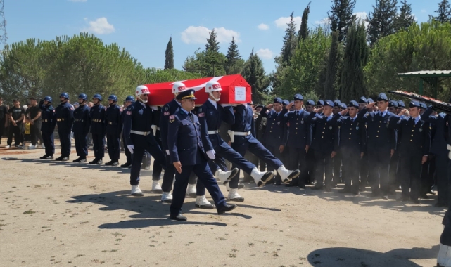 Kara astsubay öğrencisi toprağa verildi