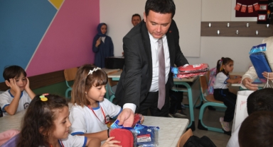 Başkan Erkan Aydın’dan Öğrencilere İlk Ders Sürprizi