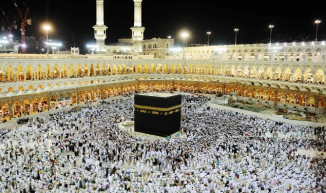Diyanet İşleri Başkanlığı Açıkladı: 2025-2026 Umre Ücretleri Belli Oldu!