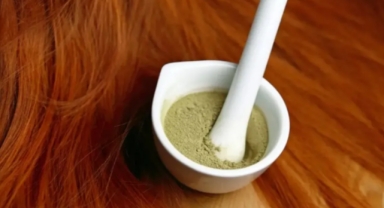 Saça neden kına yakılır? Saça kına yakmak bakın neye iyi geliyormuş