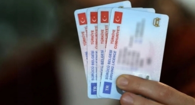 1,8 milyon kişi eski tip ehliyetini yenilemedi: Son gün mesai bitiyor