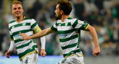 Bursaspor Tahsin Tam yönetiminde Menemen FK’yı 3-0 mağlup etti