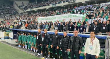 Bursaspor Tribünleri Yine Doldu Taştı! 2. Lig’de Rekor Üstüne Rekor
