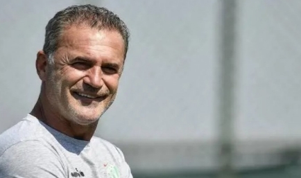 Bursaspor'un yeni teknik direktörü belli oldu!