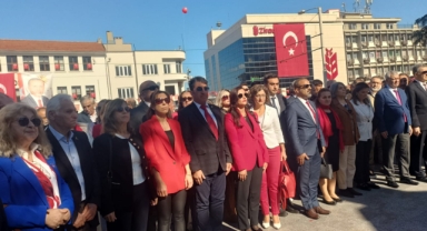 “Cumhuriyet Halkın İktidarıdır” 29 Ekim Kadınları Derneği’nden Anlamlı Cumhuriyet Bayramı Konuşması