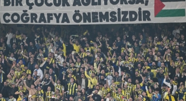 Fenerbahçe taraftarından Filistin'e destek pankartları