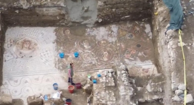İznik’te Yüzyılın Keşfi: 400 Metrekarelik Dev Mozaik Ortaya Çıkarıldı
