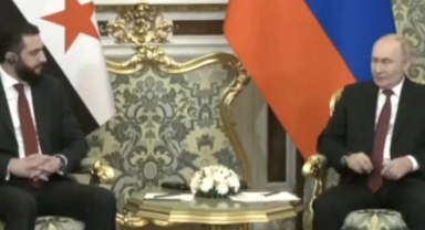 Putin ve Ahmed Şara, Moskova'da bir araya geldi